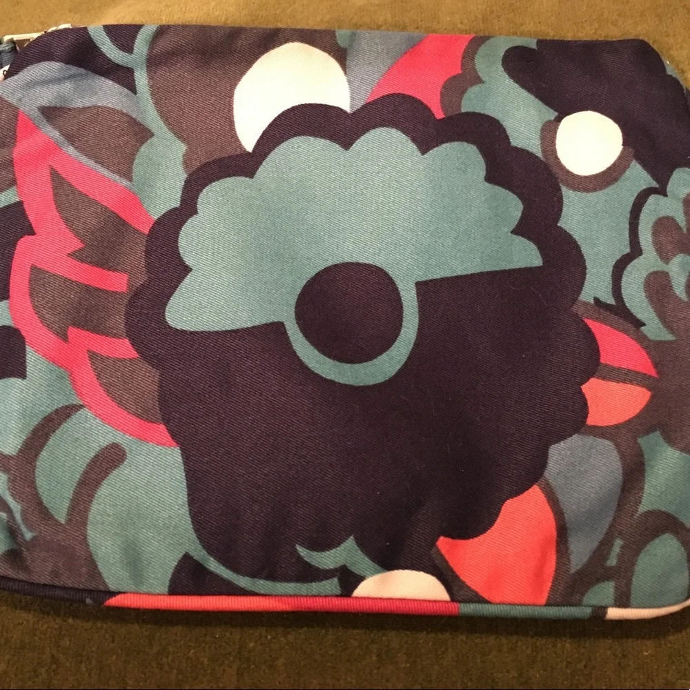 Marc By Marc Jacobs Zipper Make‎ Up Case Clutch